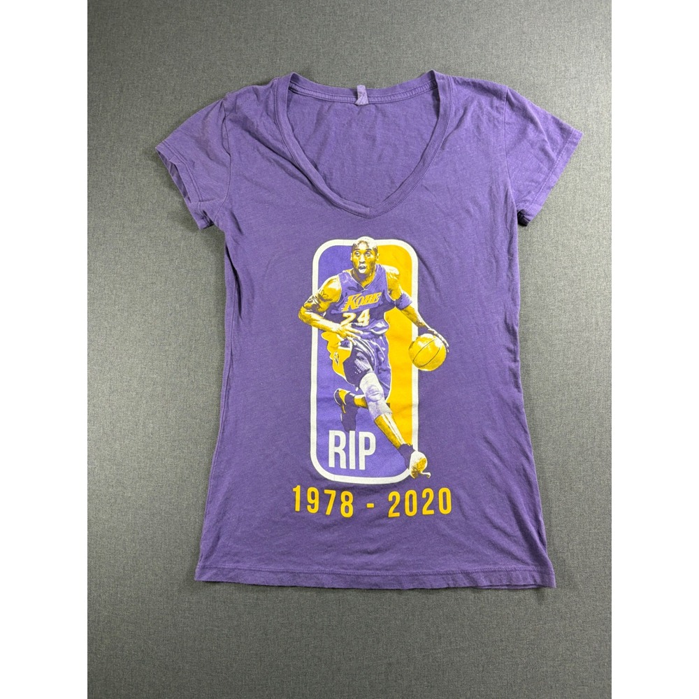 Kobe Bryant RIP 1978-2020 Memorial Graphic V-Neck T-Shirt Purple Womens LARGE